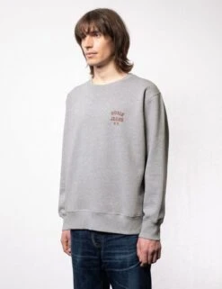 Nudie Jeans Frasse Logo Crew Sweat - Grey Melange 5 Nudie Jeans Frasse Logo Crew Sweat - Grey Melange -FatBuddhaStore Clothing frasse logo crew sweat grey melange p30834 106416 medium